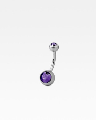 Titanový piercing do pupíku se dvěma kamínky.