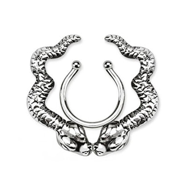 Falešný piercing do bradavky s hady