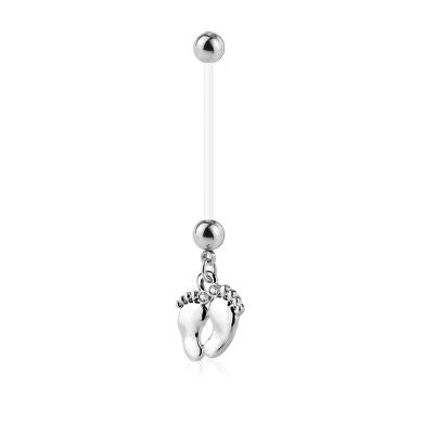 Těhotenský piercing do pupíku s dětskými nožičkami
