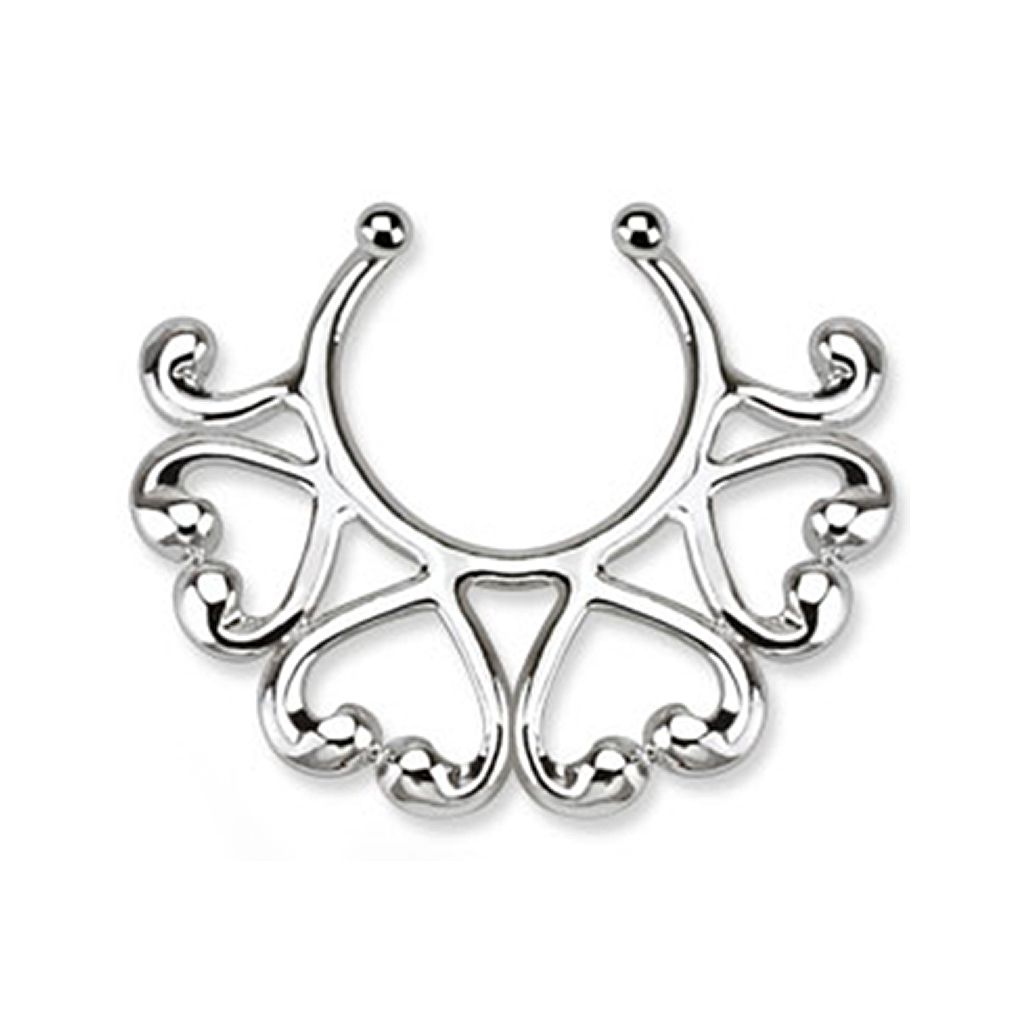 Falešný piercing do bradavky se srdíčky na okraji