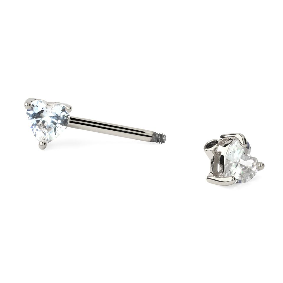 Piercing do bradavky se zirkony ve tvaru srdce