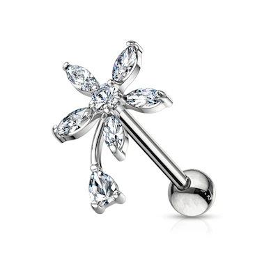 Piercing do ucha s květinou zdobenou čirými kamínky