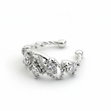 Krásný klips do ucha zdobený kamínky a korálky