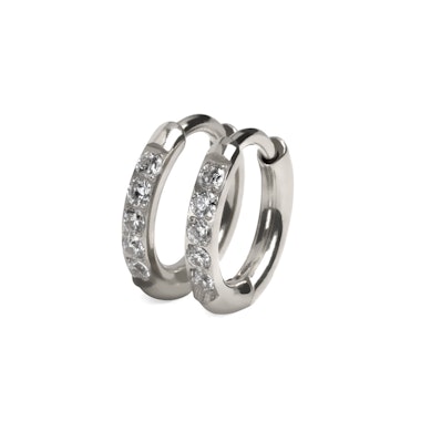 Pár titanových huggie kroužků s kamínky
