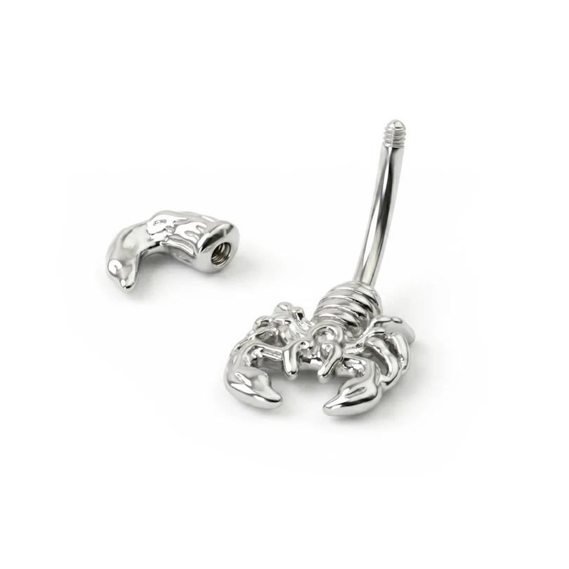 Piercing do pupíku se štírem