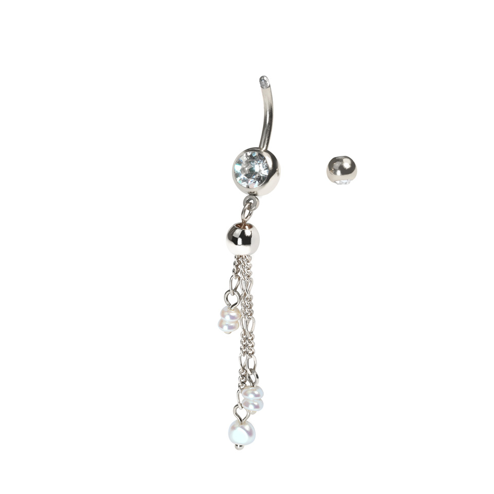 Piercing do pupíku s řetízky a perlami