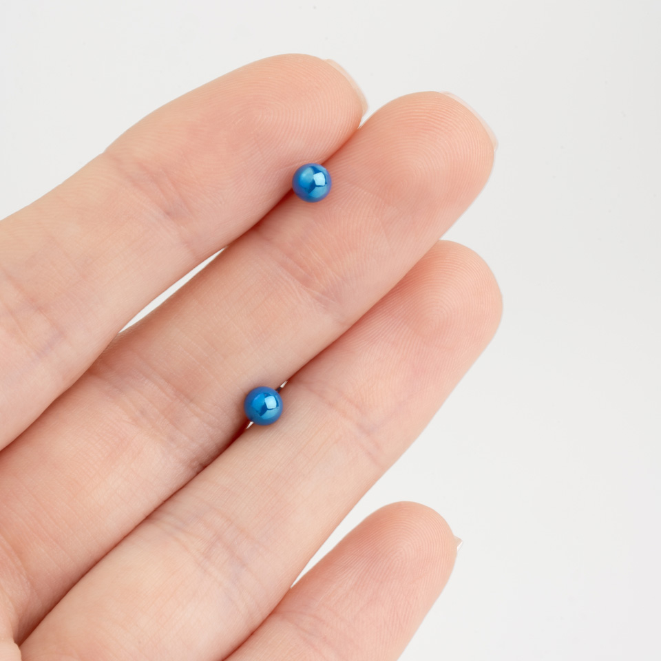 Labreta s metalickou kuličkou