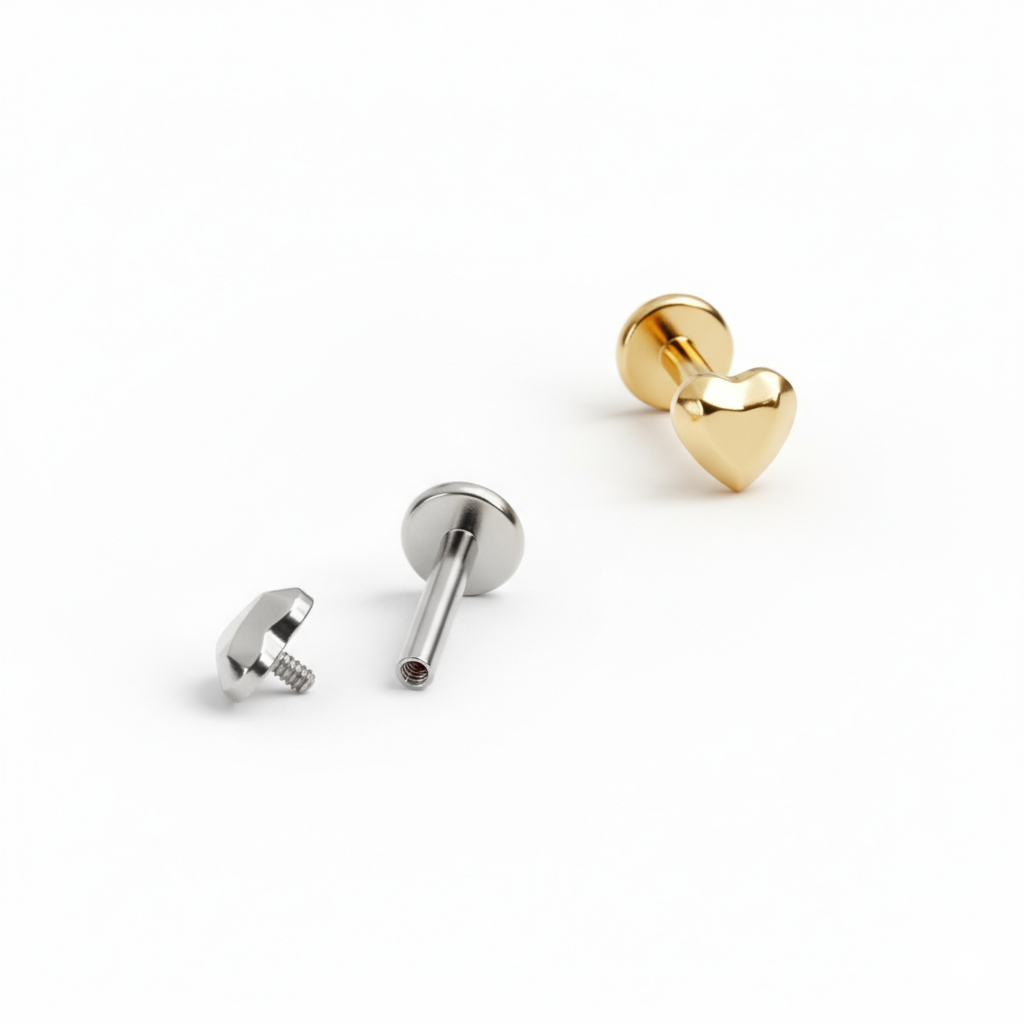 Titanová labreta s broušeným srdcem