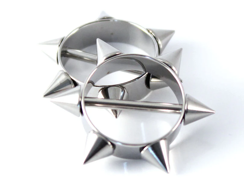 Piercing do bradavky se štítem s hroty