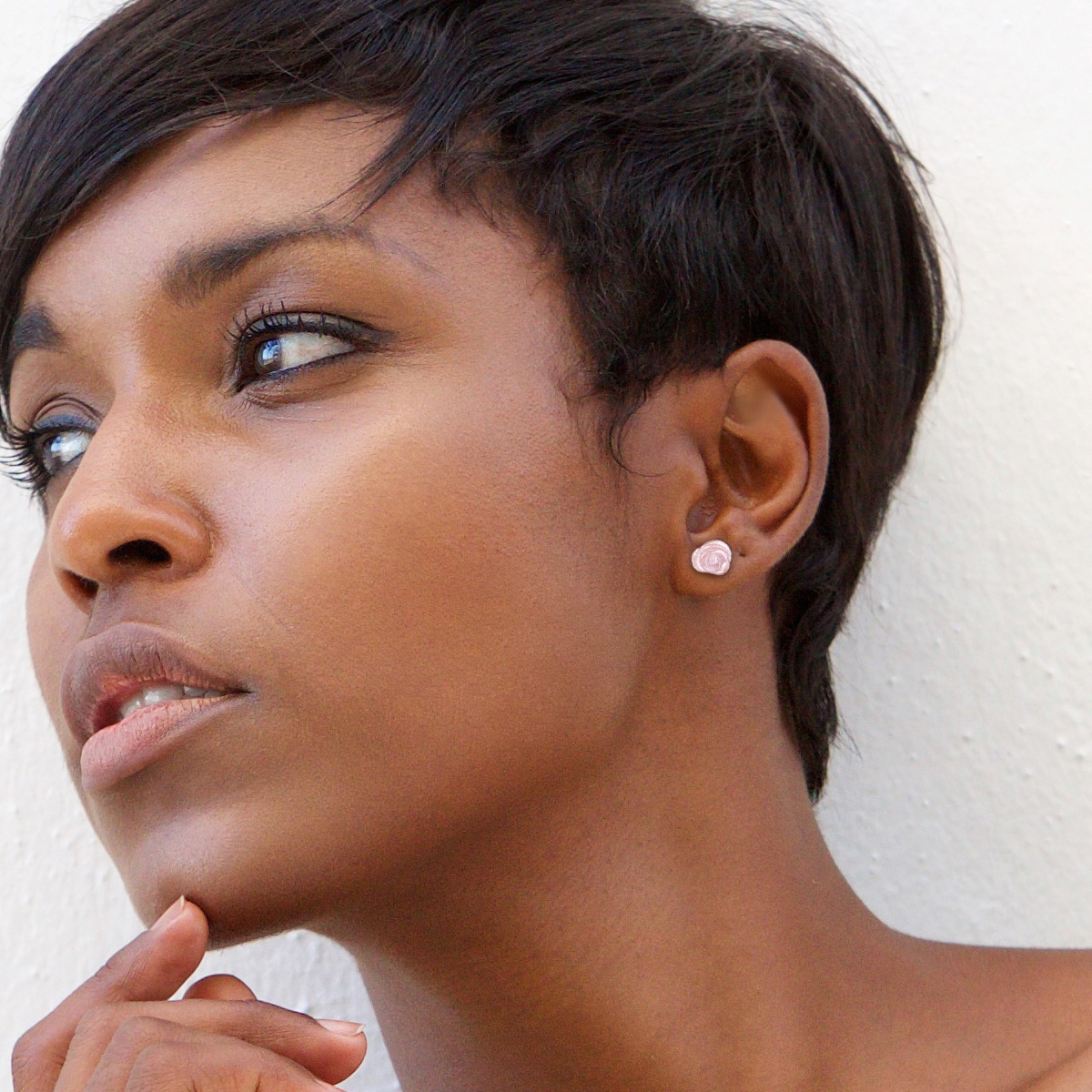 Plug z růženínu ve tvaru růže