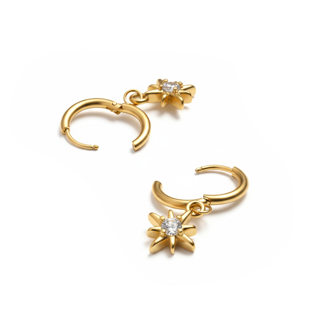 Pár huggie kroužků s přívěskem ve tvaru slunce