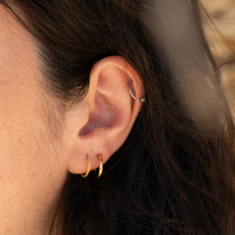 Kroužek s fixovanou kuličkou