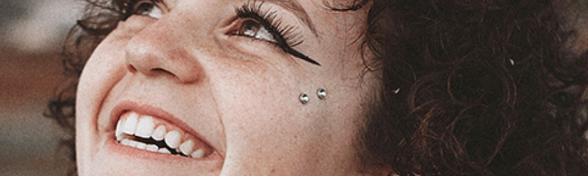 Průvodce Anti-Eyebrow Piercingy